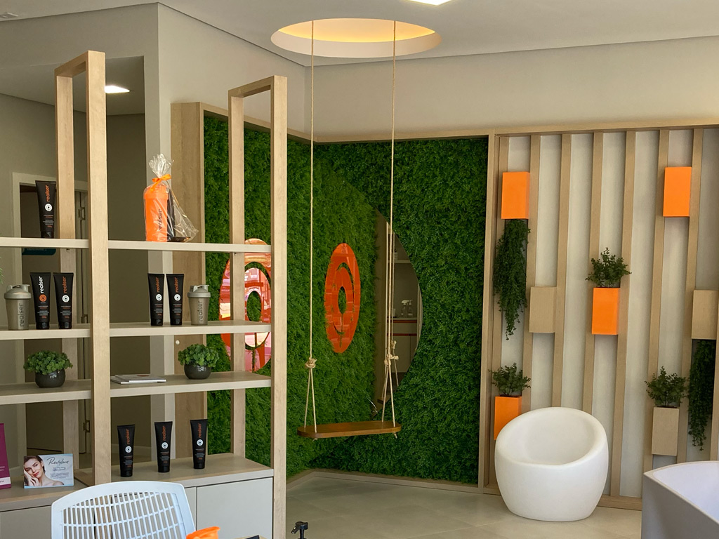 Recepção da clínica Realser Londrina — ambiente acolhedor e moderno